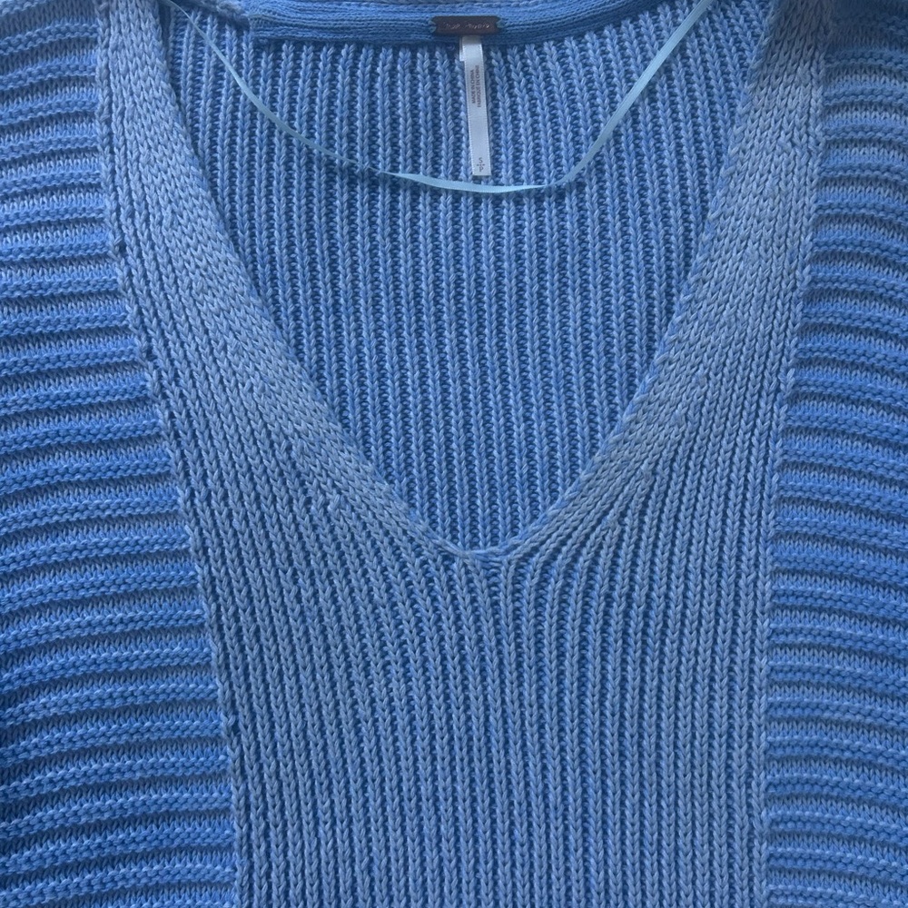 Free People When It Rains Small V neck Sweater Cornflower Blue - Picture 2 of 8